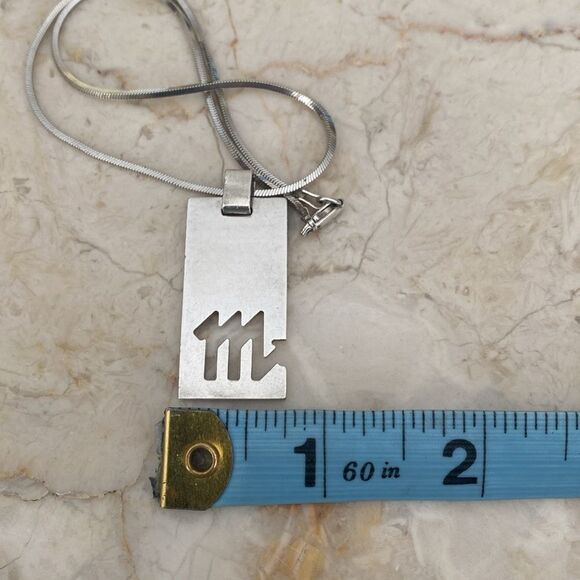 Gucci 925 Sterling Silver “Scorpio” Zodiac Pendant & Chain Unisex - Picture 16 of 16